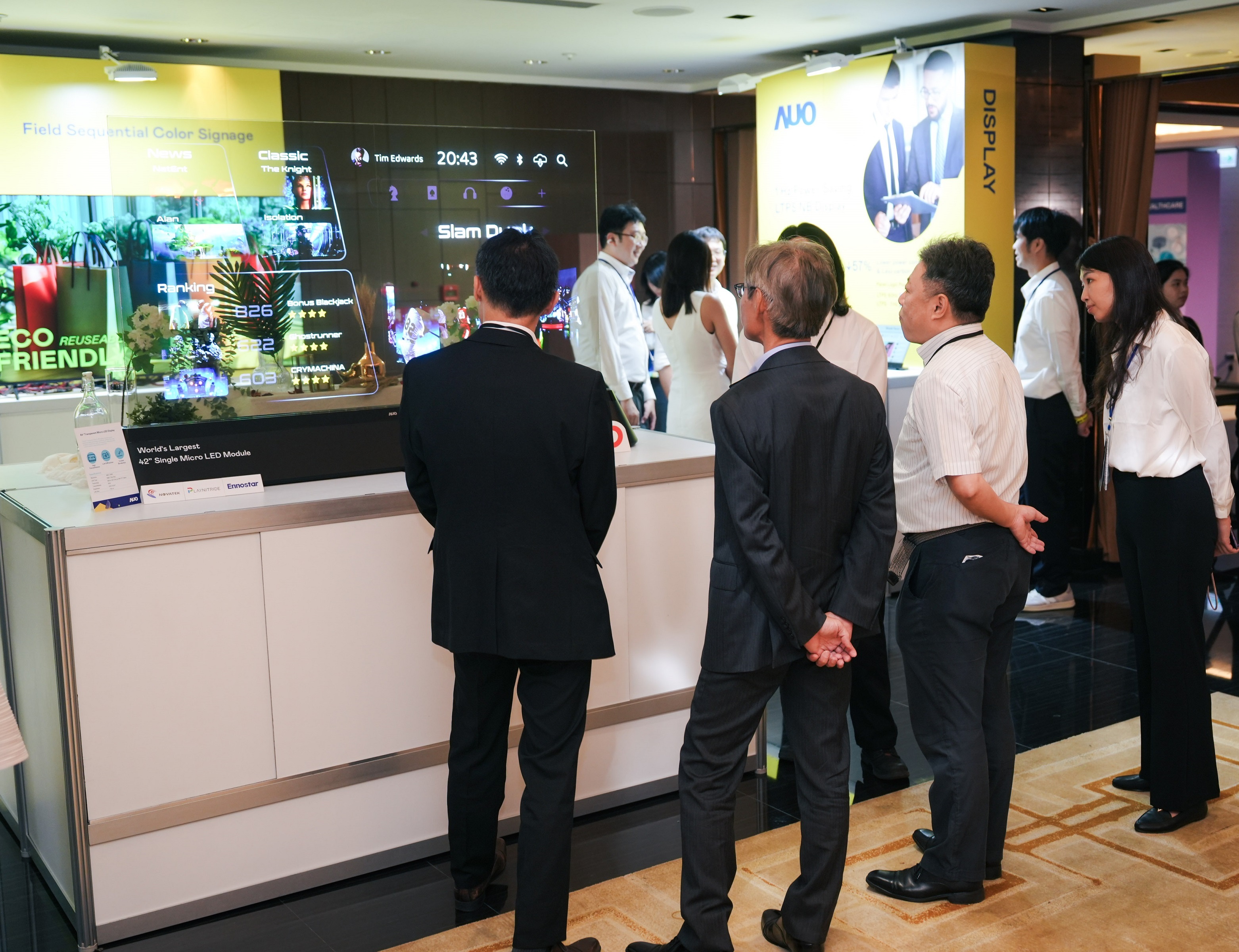 现场亦规划多项技术产品展示，涵盖材料、设计到系统整合，让与会伙伴见证开云电竞技术深度与前瞻视野带来的共创可能性